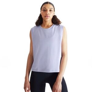 On Running Focus Crop in Lavender Size XL. NWT